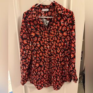 Prettywear red and black patterned button down shirt NWT